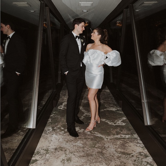 Perfect little white dress - Picture 8 of 11